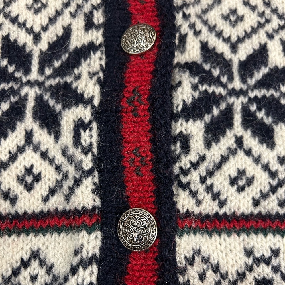 L.L. Bean Vintage Wool Nordic Cardigan - Picture 3 of 9